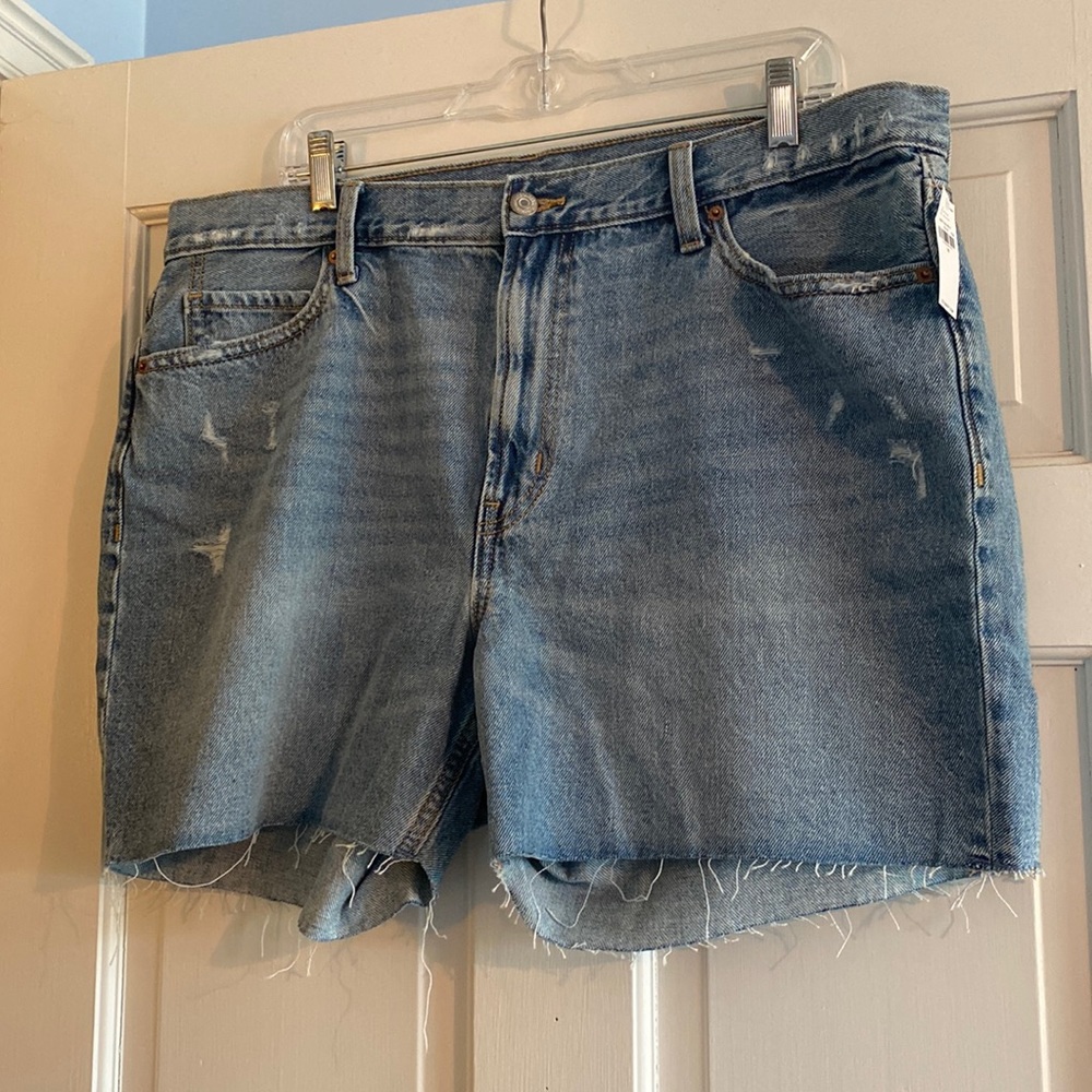 NWT Old Navy jean shorts